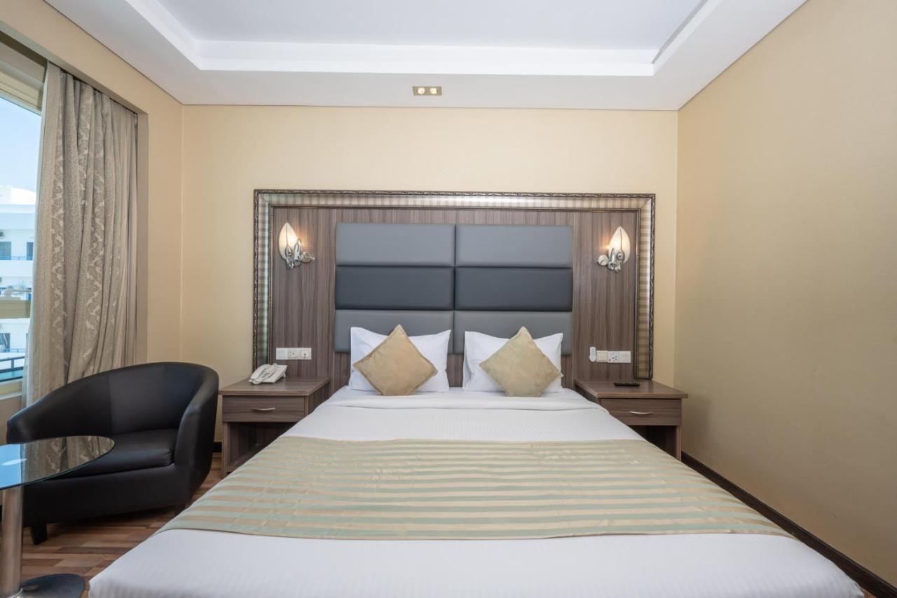 Pearl Swiss Hotel Dubai Exterior photo
