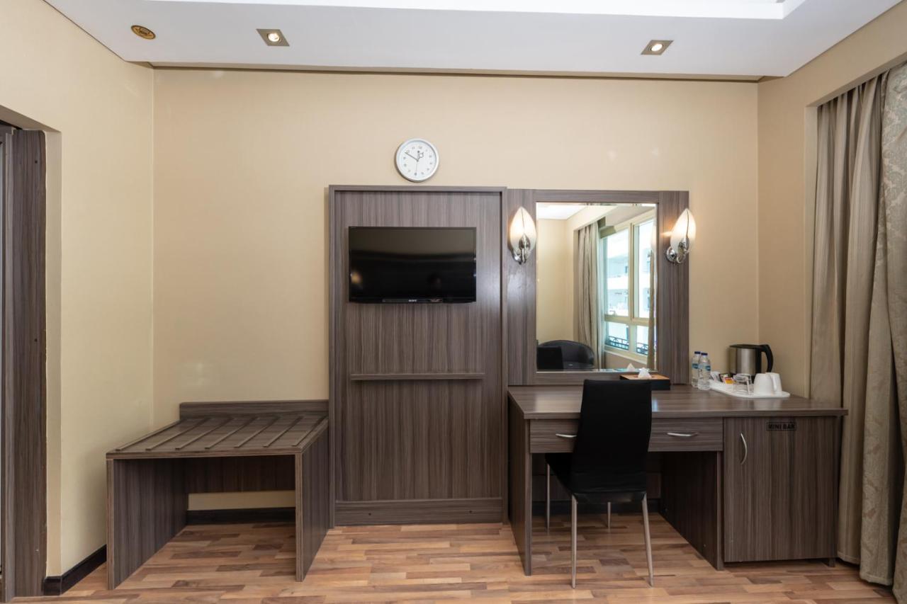 Pearl Swiss Hotel Dubai Exterior photo